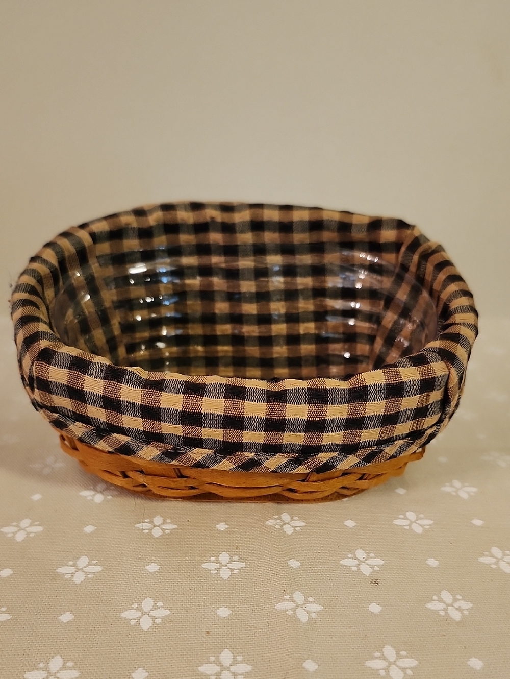 Longaberger Raspberry Basket With Black and Tan Gingham Liner